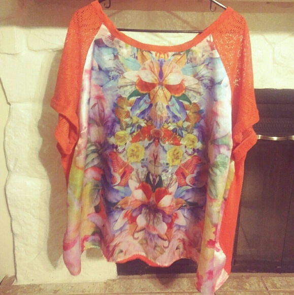 Plus size shirt - Picture 2 of 4